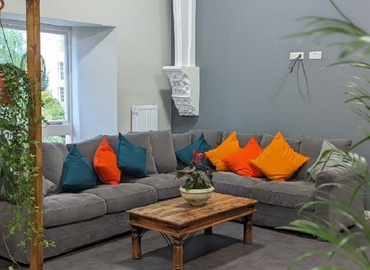 Coworking in Bristol, Oakfield Road 16, 10 m² - MatchOffice.co.uk