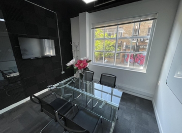 Office Bath Place 2 EC2A 3DR Central London