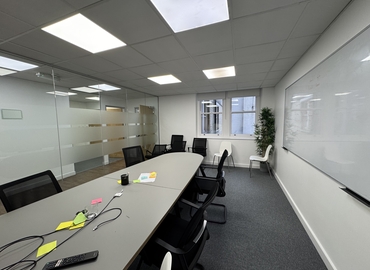 Office High Holborn 31 WC1V 6AX The City of London