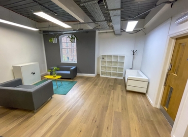 Office Bath Place 2 EC2A 3DR Central London