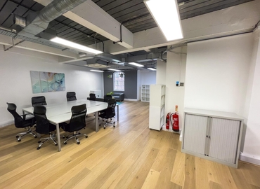 Office Bath Place 2 EC2A 3DR Central London