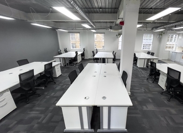 Office Bath Place 2 EC2A 3DR Central London