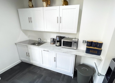 Office Bath Place 2 EC2A 3DR Central London