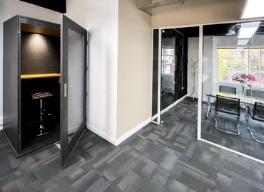 Office Bath Place 2 EC2A 3DR Central London