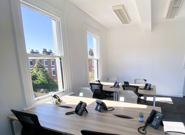 Business center Pantiles Chambers 85 High Street, Tunbridge Wells TN1 1XP Kent