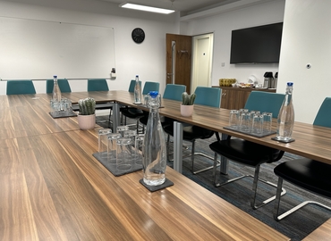 Office Great West Road 1000 TW8 9DW West London