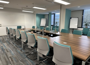 Office Great West Road 1000 TW8 9DW West London