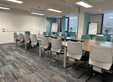 Office Great West Road 1000 TW8 9DW West London