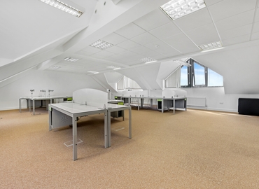 Office Tetbury Road, Cirencester GL7 6JJ Gloucestershire