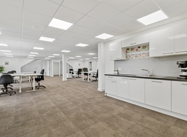Office Tetbury Road, Cirencester GL7 6JJ Gloucestershire