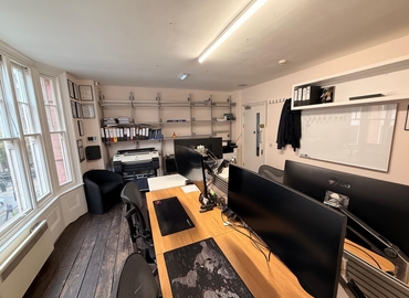 Office Eastcastle Street 37 W1W 8DR Central London