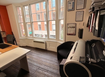 Office Eastcastle Street 37 W1W 8DR Central London