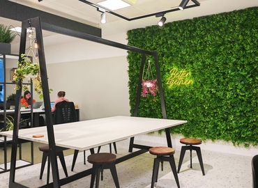  Office to let in West Yorkshire, Riverside Way 1, 400 m² - MatchOffice.co.uk