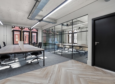  Office to rent in West Yorkshire, Albion Place 22, 400 m² - MatchOffice.co.uk