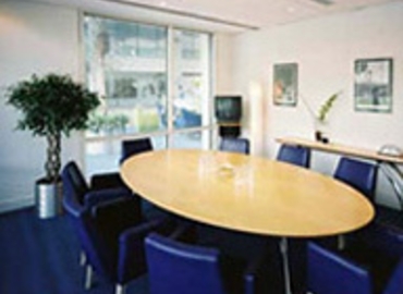 40 m² Business space in Chertsey, 3000 Hillswood Drive (KT16 0RS) - 1 | MatchOffice.com