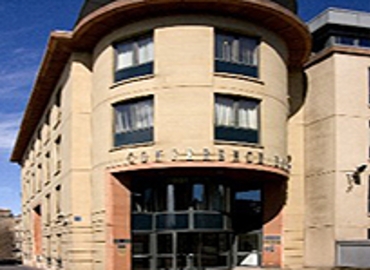 Business centre  in Edinburgh, Conference House, 30 m² - MatchOffice.co.uk