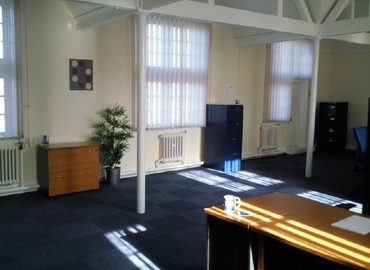 140 m² Business center in Derbyshire, Uttoxeter New Road (DE22 3WZ) - 2 | MatchOffice