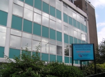 185 m² Business center property available to rent in City of London, Boston Road (W7 2QE) - 1 | MatchOffice