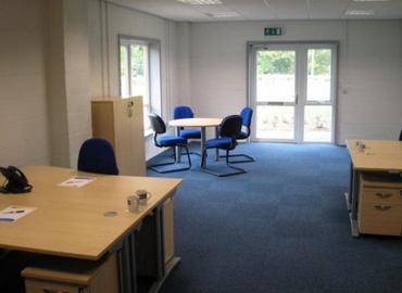 49 m² Business park in Ellesmere Port, North Road (CH65 1BW) - 1 | MatchOffice