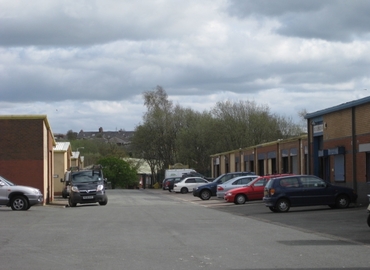  Business center  in Darwen, Railway Road, 258 m² - MatchOffice.co.uk