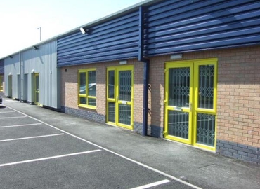 60 m² Business center in Nuneaton, Dunns Close (CV11 4NF) - 0 | MatchOffice.com