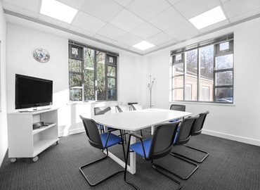 Business centre  in Fleet, Ancells Road, 10 m² - MatchOffice.co.uk