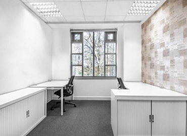 Business centre  in Fleet, Ancells Road, 10 m² - MatchOffice.co.uk