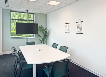  Coworking space in Frimley, Frimley Road, 10 m² - MatchOffice.co.uk