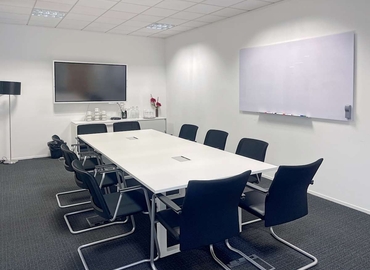 Business centre  in Bracknell, Downshire Way, 10 m² - MatchOffice.co.uk