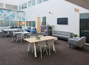 Business center George Curl Way,International House, Southampton International Business Park SO18 2RZ Southampton