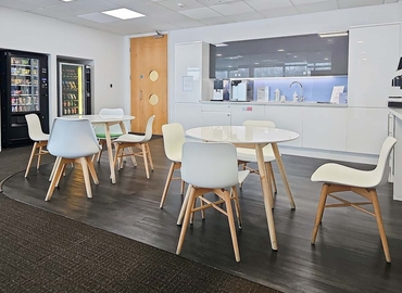 Business center George Curl Way,International House, Southampton International Business Park SO18 2RZ Southampton