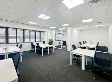  Business center  in High Wycombe, Aston Court, 10 m² - MatchOffice.co.uk
