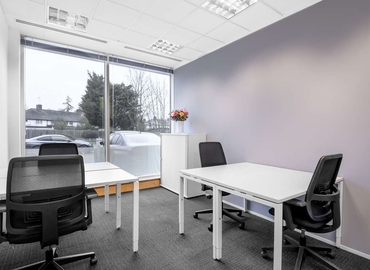 Business centre  in Rickmansworth, Park Road, 10 m² - MatchOffice.co.uk
