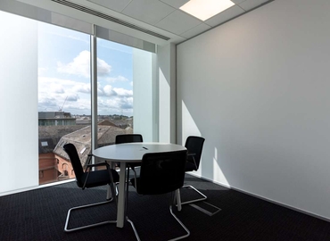  Virtual address Reading, Forbury Square - MatchOffice.co.uk