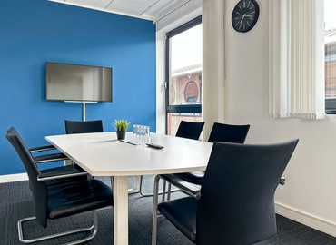 10 m² Shared office  in Belfast, Cromac Street (BT2 8LA) - 2 | MatchOffice.com