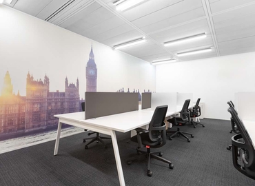  Business center  in Hertfordshire, Breakspear Way, 10 m² - MatchOffice.co.uk