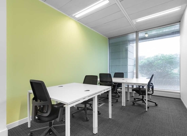  Work space in Hertfordshire, Breakspear Way, 10 m² - MatchOffice.co.uk