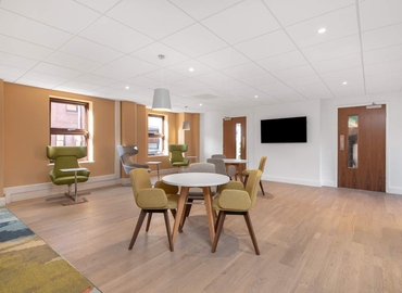  Business center  in West Berkshire, 12-20 Oxford Street, 10 m² - MatchOffice.co.uk