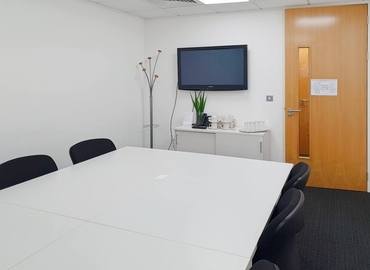 10 m² Co-working  in Horsham, Worthing Road (RH12 1TL) - 2 | MatchOffice.com