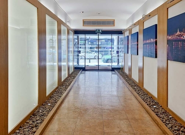  Business center  in Brighton, Queensbury House, 10 m² - MatchOffice.co.uk