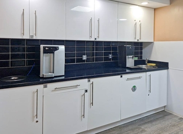 Coworking Queensbury House, 106 Queens Road BN1 3XF Brighton