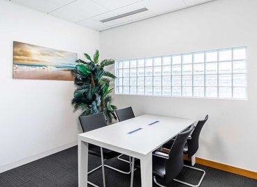 Business centre  in Plymouth, 6 North East Quay, 10 m² - MatchOffice.co.uk