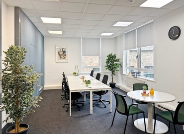 Business centre  in Edinburgh, 83 Princes Street, 10 m² - MatchOffice.co.uk