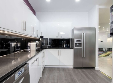 Business centre  in Poplar, 1 Canada Square, 10 m² - MatchOffice.co.uk