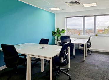 10 m² Shared workspace  in West Sussex, Station Way (RH10 1JH) - 6 | MatchOffice.com