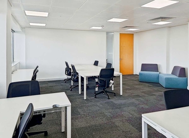10 m² Coworking  in West Sussex, Station Way (RH10 1JH) - 12 | MatchOffice