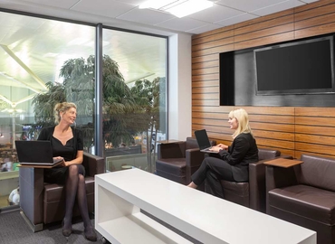  Business center  in Surrey, M25 J9/10, 10 m² - MatchOffice.co.uk