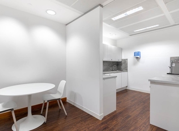 Coworking in Richmond upon Thames, 5 Kew Road, 10 m² - MatchOffice.co.uk