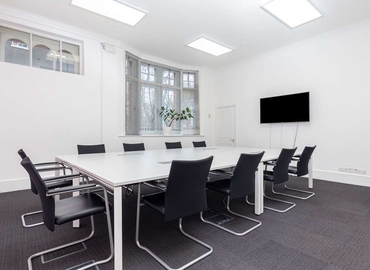 Virtual office space in Camden, 4-4a Bloomsbury Square (WC1A 2RP) - 2 | MatchOffice.com