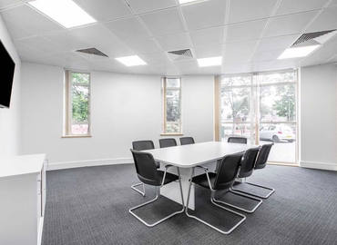 10 m² Business park in Surrey, London Road (TW18 4AX) - 2 | MatchOffice.com